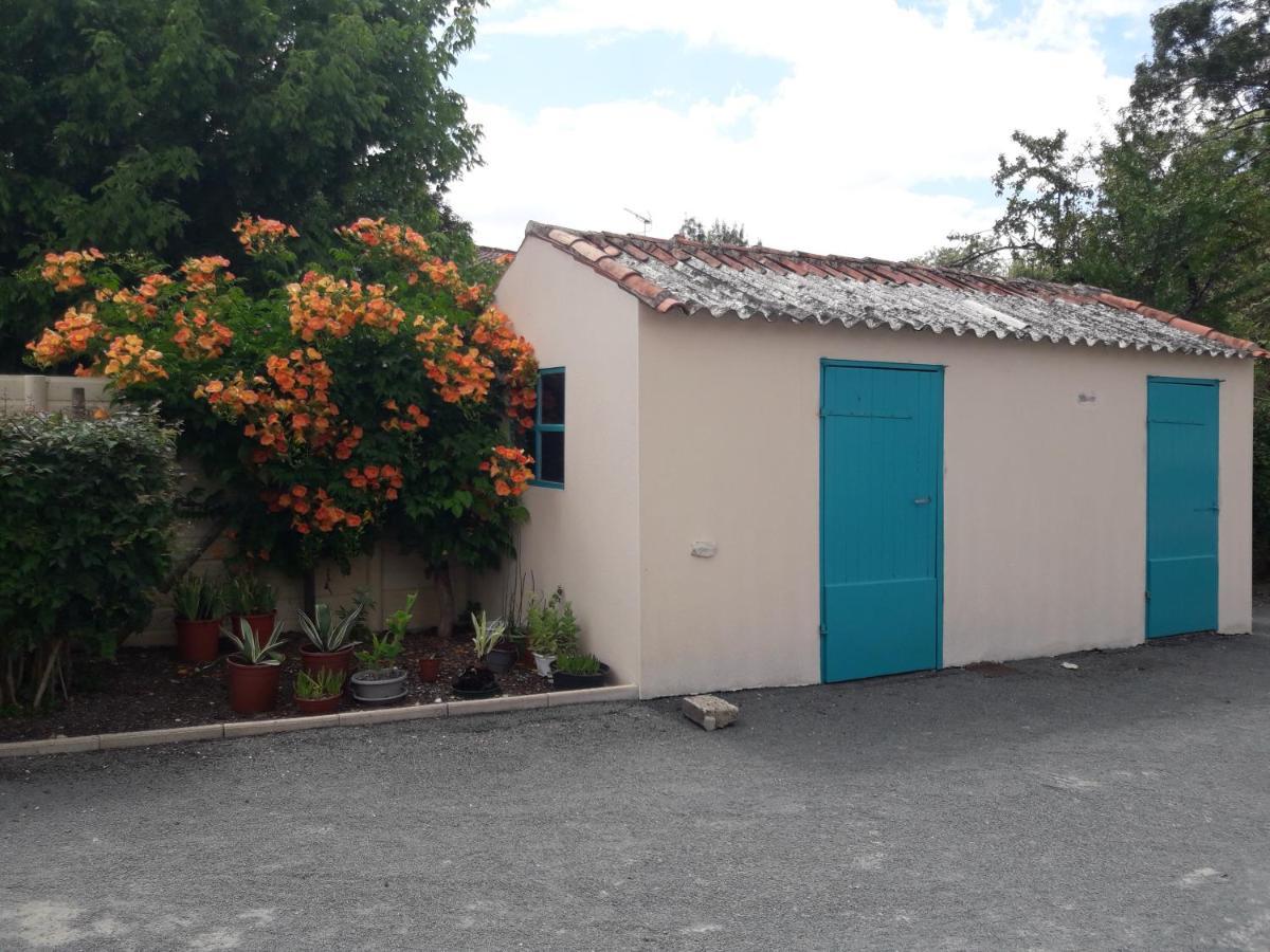 Logis De Lange Studio 2 P Saint-Hilaire-la-Palud المظهر الخارجي الصورة