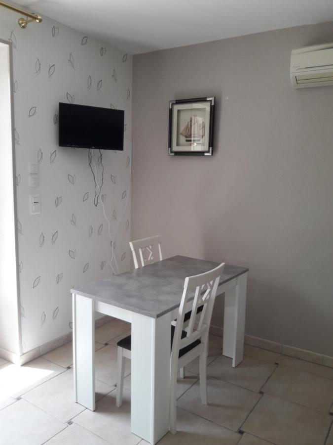 Logis De Lange Studio 2 P Saint-Hilaire-la-Palud المظهر الخارجي الصورة