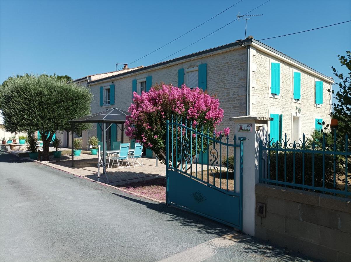 Logis De Lange Studio 2 P Saint-Hilaire-la-Palud المظهر الخارجي الصورة